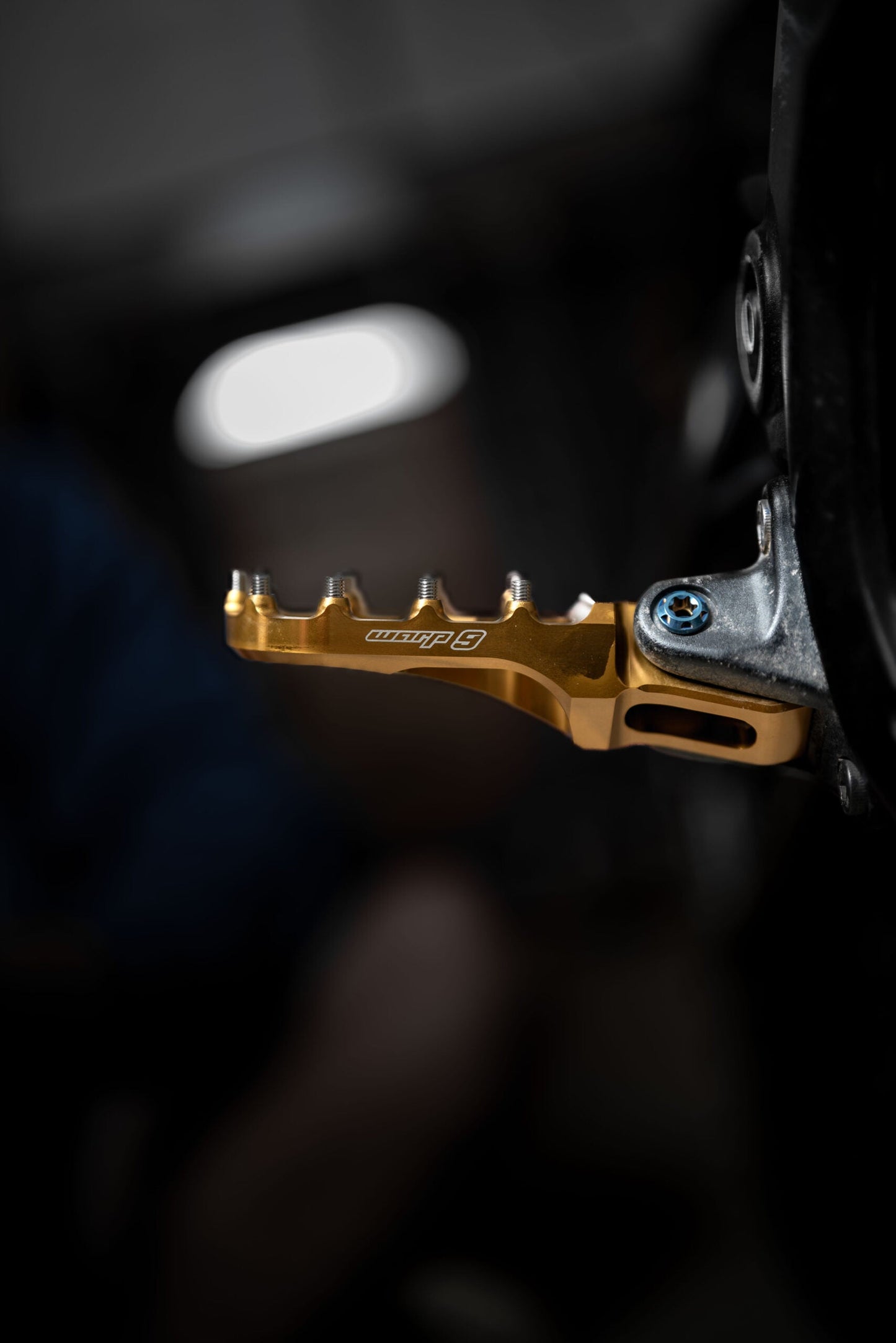 Ultra Bee Foot Pegs